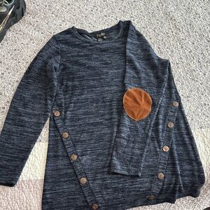 Papillon Blanc Navy Sweater with Brown Accents